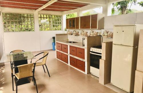 San Sebastian de Mariquita House | La Luna by JR