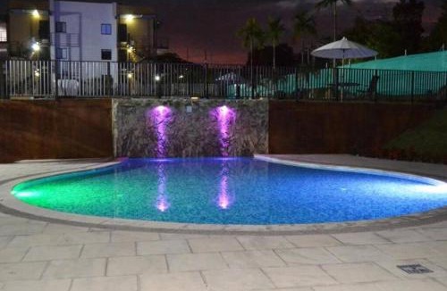 La Tebaida Apartment | APTO WIFI+ AIRE AC +PISCINAS +JACUZZI +TOBOGAN+BBQ