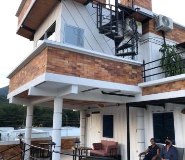 Yopal House | Hostal Bon Hábitat