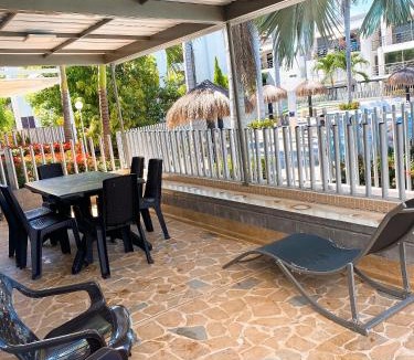 Zona Colonial Apartment | Apartasol en ciudadela santa fe vista a la piscina