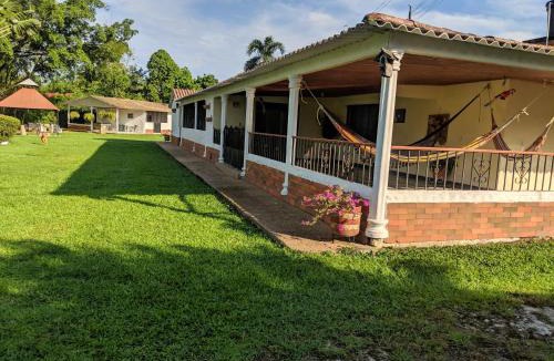 Villavicencio Cabin | Finca Turística Villa Natasha - Casa Campestre y Cabañas Villavicencio
