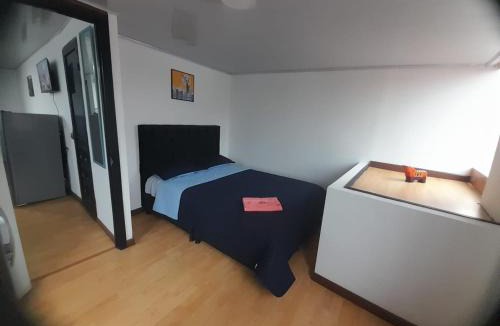 Puente Aranda Apartment | cerca club militar Corferias, embajada americana 501