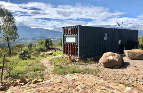 Gachantiva House | Mini casa en contenedor, naturaleza y aire puro.
