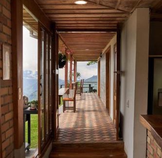Buenavista Ski Chalet | ENTREMONTAÑAS CABAÑA