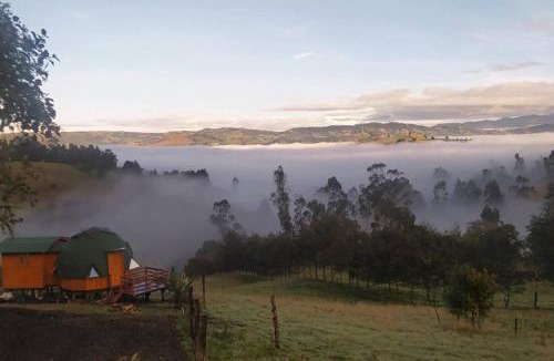 Villapinzon House | Glamping - Domo el Frailejón con Jacuzzi