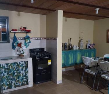 Guarne Villa | La Clara Campestre - Refugio de la Mariposa Amarilla - Eurema