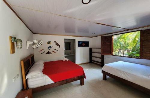 Rosario Islands House | Isla Grande Eco-Hostal