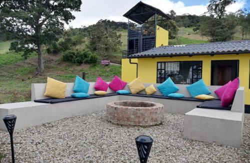 El Rosal House | Casamarilla