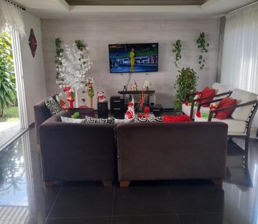 La Tebaida House | CHALET PARA TU FAMILIA y
