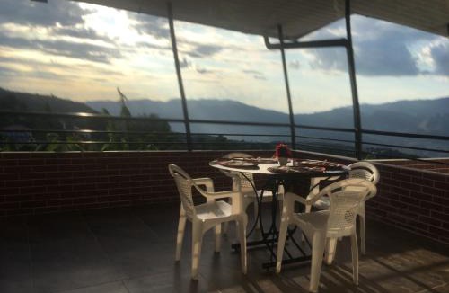 La Mesa Hotel | APARTAHOTEL TAYAMBE