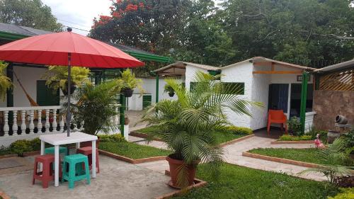 Guaduas House | Villa Apolonia