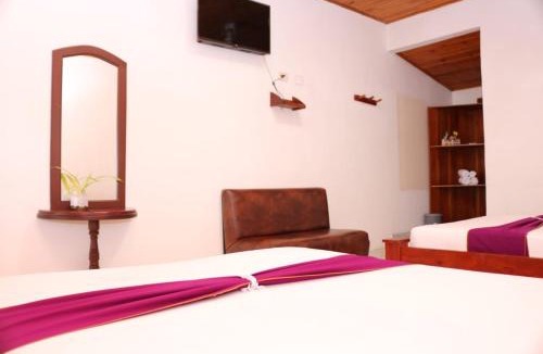 Honda Hotel | Hotel Colonial - Honda -