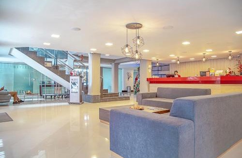 Laureles - Estadio Hotel | El Portón de San Joaquin