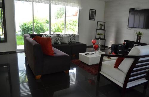 La Tebaida House | CHALET Alcobas Privadas