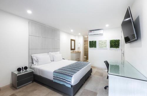 Zona Rosa Hotel | Hotel Madeiro