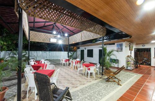 Villavieja Hotel | Hotel Colonial Villavieja