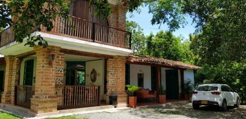 Santa Fe de Antioquia Hotel | FINCA HOTEL LA PLAYITA