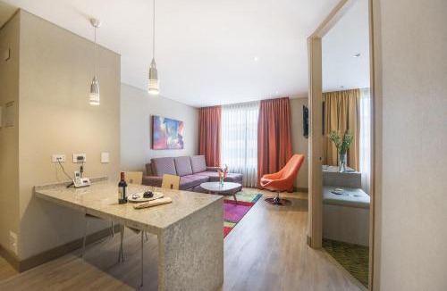 San Patricio Hotel | Hotel Plaza Suites