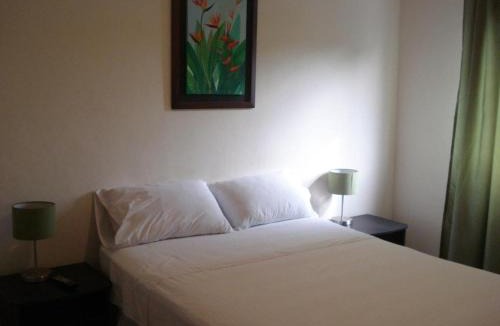 Honda Hotel | Hotel Iguana Azul