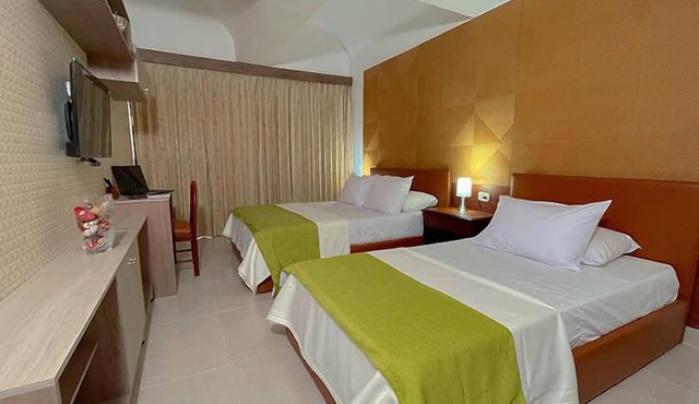 Hotel Prado 72 INN