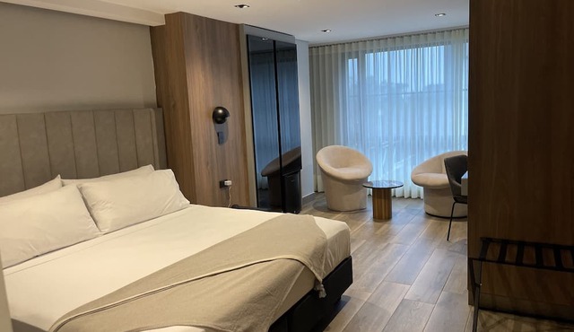 HOTEL SELIS