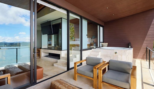 The Brown, Guatape, Autograph Collection