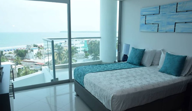Modern 3 Bedroom Apartment With Sea-beach View