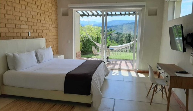 Hotel Alma