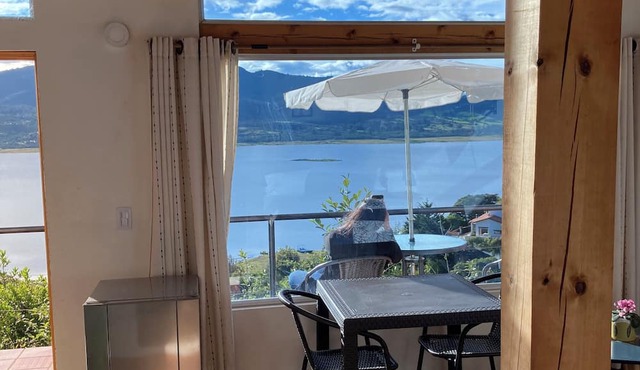 Cabaña vista al lago y Naturaleza Centro