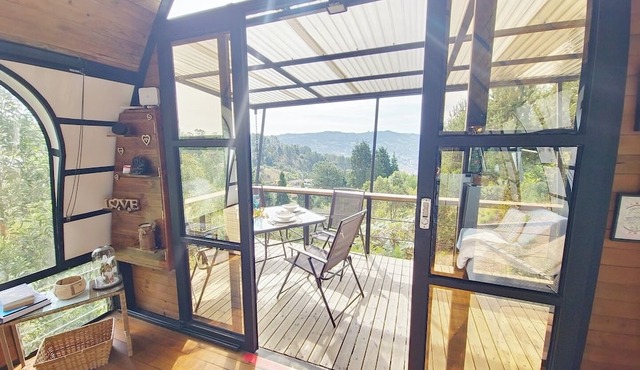 Lakeside Glamping With View, Fire Pit & Hammock