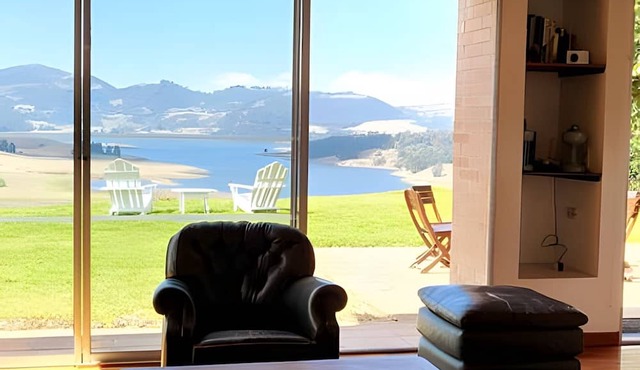Casa con mágica vista represa del Sisga