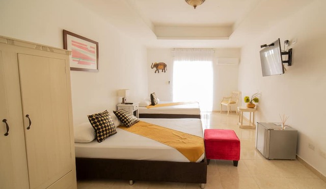 HOTEL TURQUEZA INN