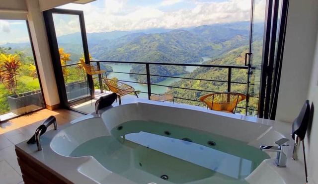 Avaní Boutique Hotel