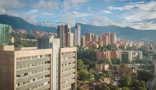 Go Living 1314 · Amazing Loft with kitchenette, AC, co-work and GYM in Medellín