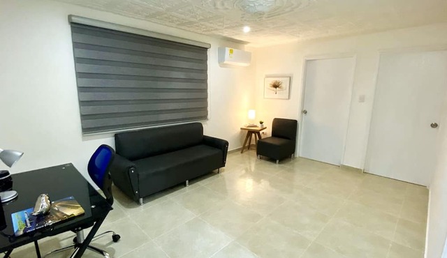 Gorgeous Home Perfect Location Close to the Ocean in Bocagrande