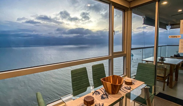 Luxury Beachfront, Balcony & breathtaking views in Bocagrande/Laguito, Floor 29
