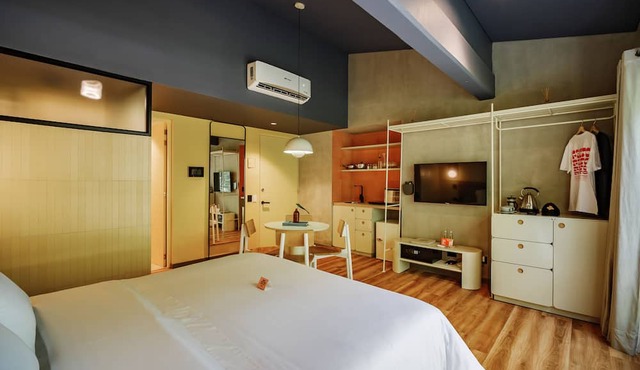 The Somos Flats Provenza