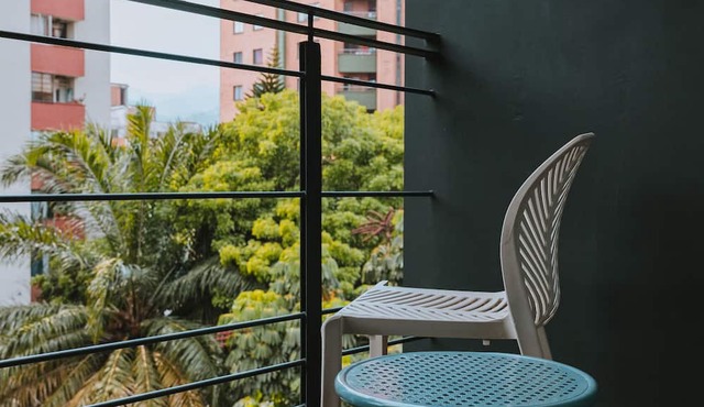 Amazing!TOP FLOOR!1,162ft Apt. 24/7 Front Desk-503