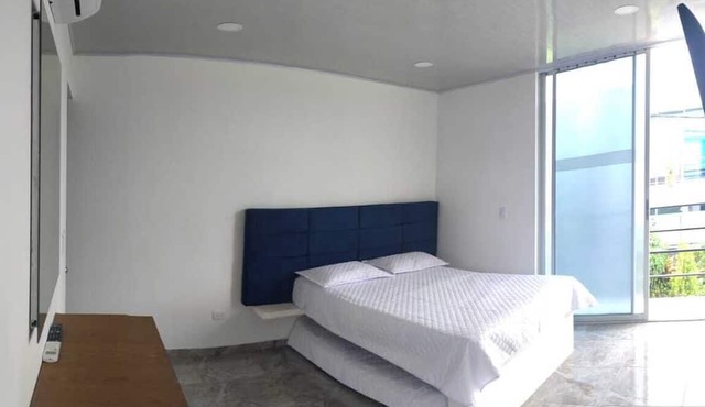 SUITE IN BEAUTIFUL COUNTRY CONDO