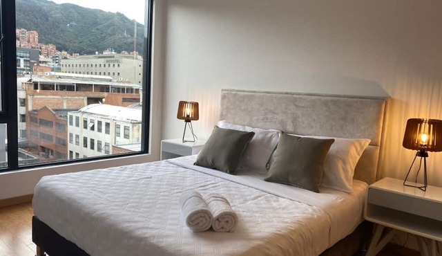 LUXURY LUXURY 93 WITH BALCONY