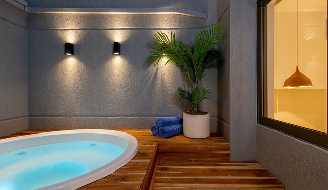 Provenza Private Jacuzzi/Astonishing 2BR AC