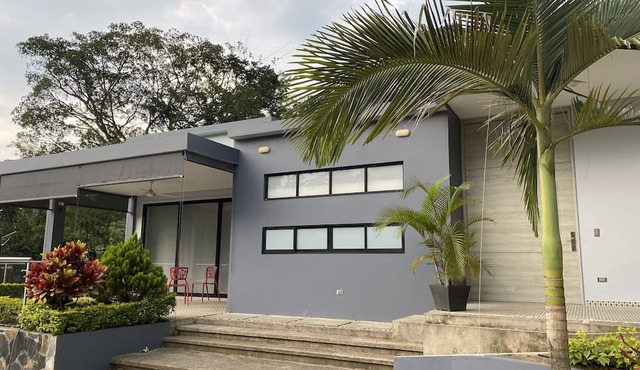 Moderna villa en tierra caliente con naturaleza in San Luis de Gaceno