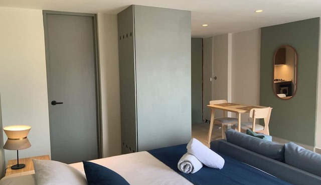 Comfort and Stylish with balcony in Medellín
