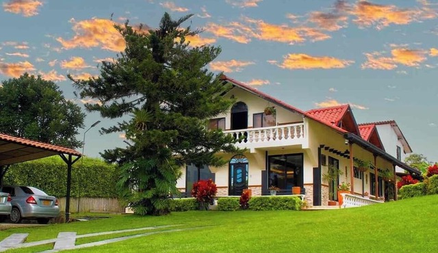 Hacienda Familiar - Estancia 30P - Wifi in Ulloa