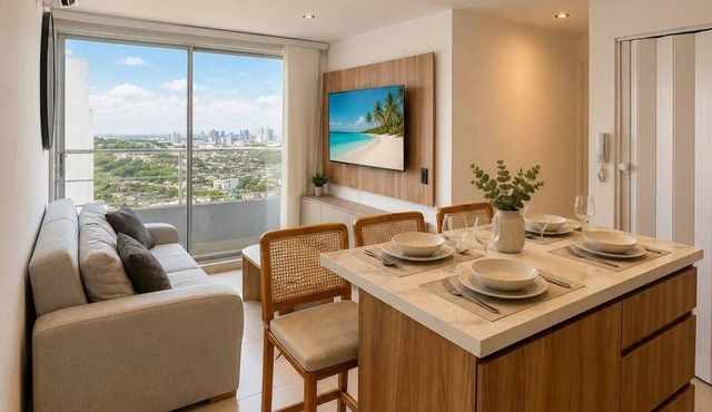 Coconut Palm | City Views, Marbella Beach & Pool in Cartagena