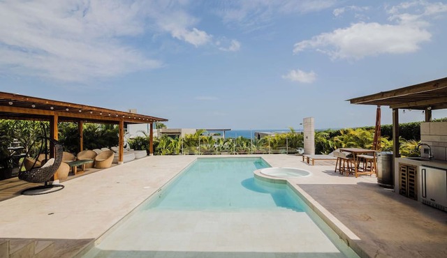 Luxury 3-Bedroom Villa with Private Pool & Jacuzzi in Barú