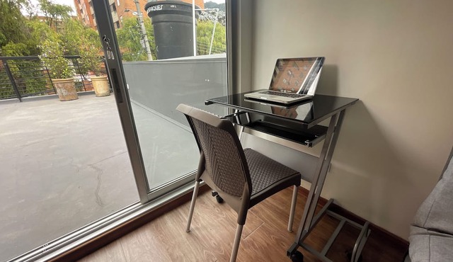 Súper Apartamento TV Wi Fi y parqueadero