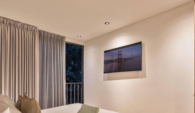 Serene Getaway: Jacuzzi, AC, BBQ - Morph 402
