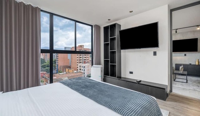 Luxury 7th floor apt 3BR near Laureles second park