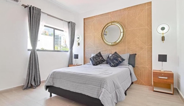 2 Bedroom Penthouse with Pool Table